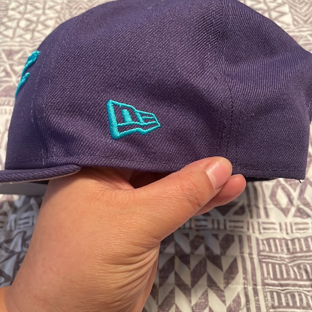 Hornets SnapBack - Picture 6 of 8